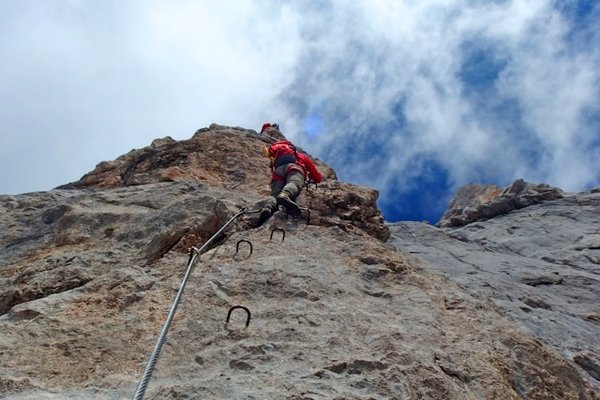 Can Regular Rock Climbing Activities Improve Mental Resilience and Physical Strength?