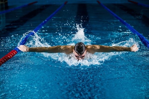 How Can Underwater Resistance Training Improve Swimming Stroke Power?